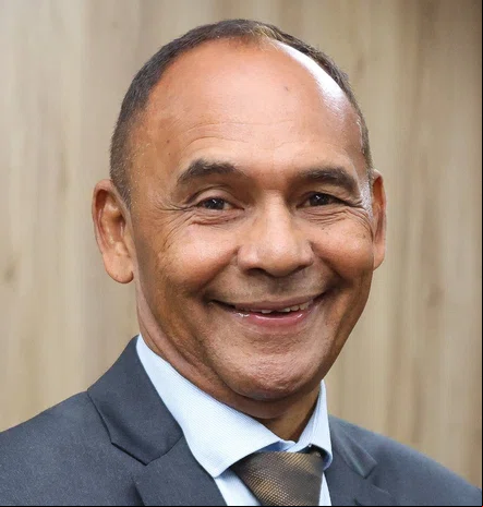 Prefeito Dr. Zé Luis compra terreno por R$ 910 mil para construir complexo