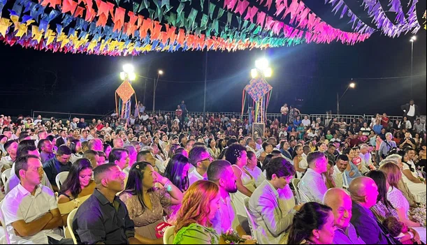 Casamento comunitário.